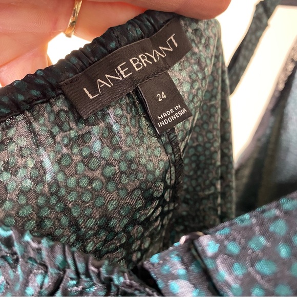 Lane Bryant Green Animal Print And Lace Women’s Camisole Size 24 - Picture 8 of 13